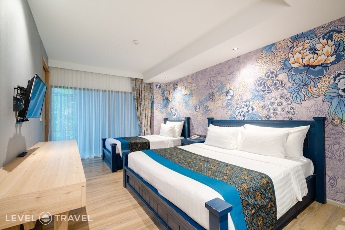 фотографии номера Трехместный делюкс отеля Bhukitta Boutique Hotel в Таиланд(город Пхукет) - фото №1