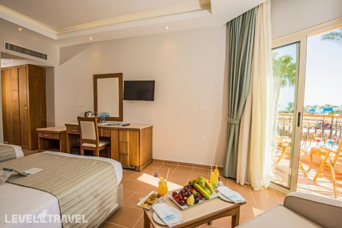 фотографии номера Стандартный (две односпальные кровати) отеля Sunrise Aqua Joy Resort в Египет(Хургада (город)) - фото №11