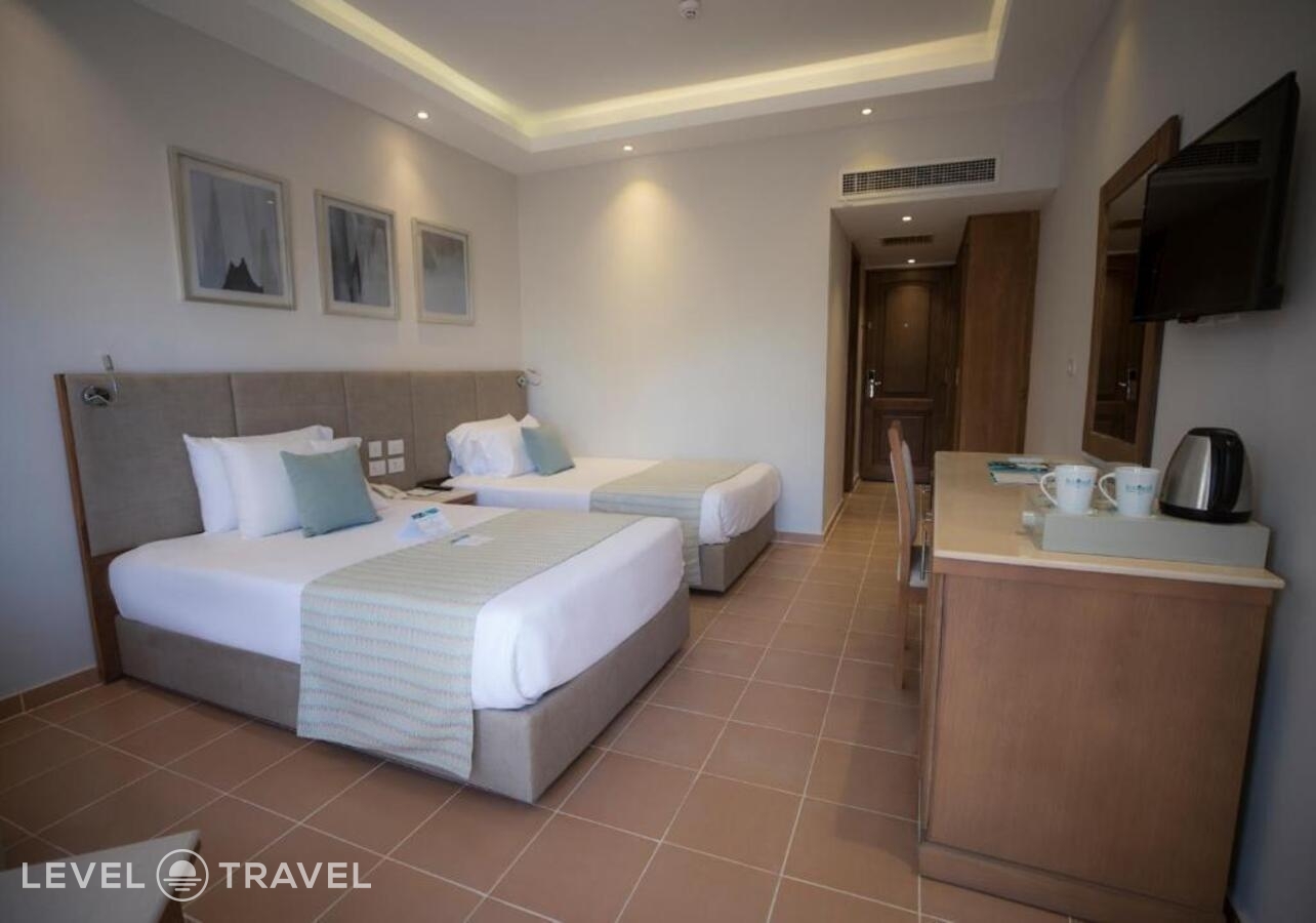 фотографии номера Стандартный (две односпальные кровати) отеля Sunrise Aqua Joy Resort в Египет(Хургада (город)) - фото №32