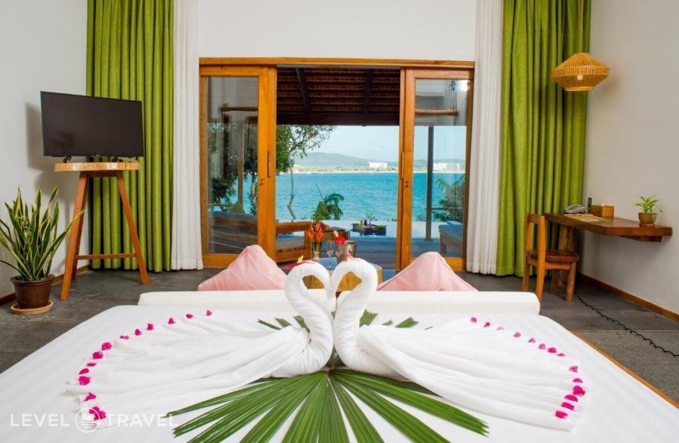 фотографии номера Стандартный с видом на сад отеля Green Bay Phu Quoc Resort & Spa в Вьетнам(Фукуок) - фото №11
