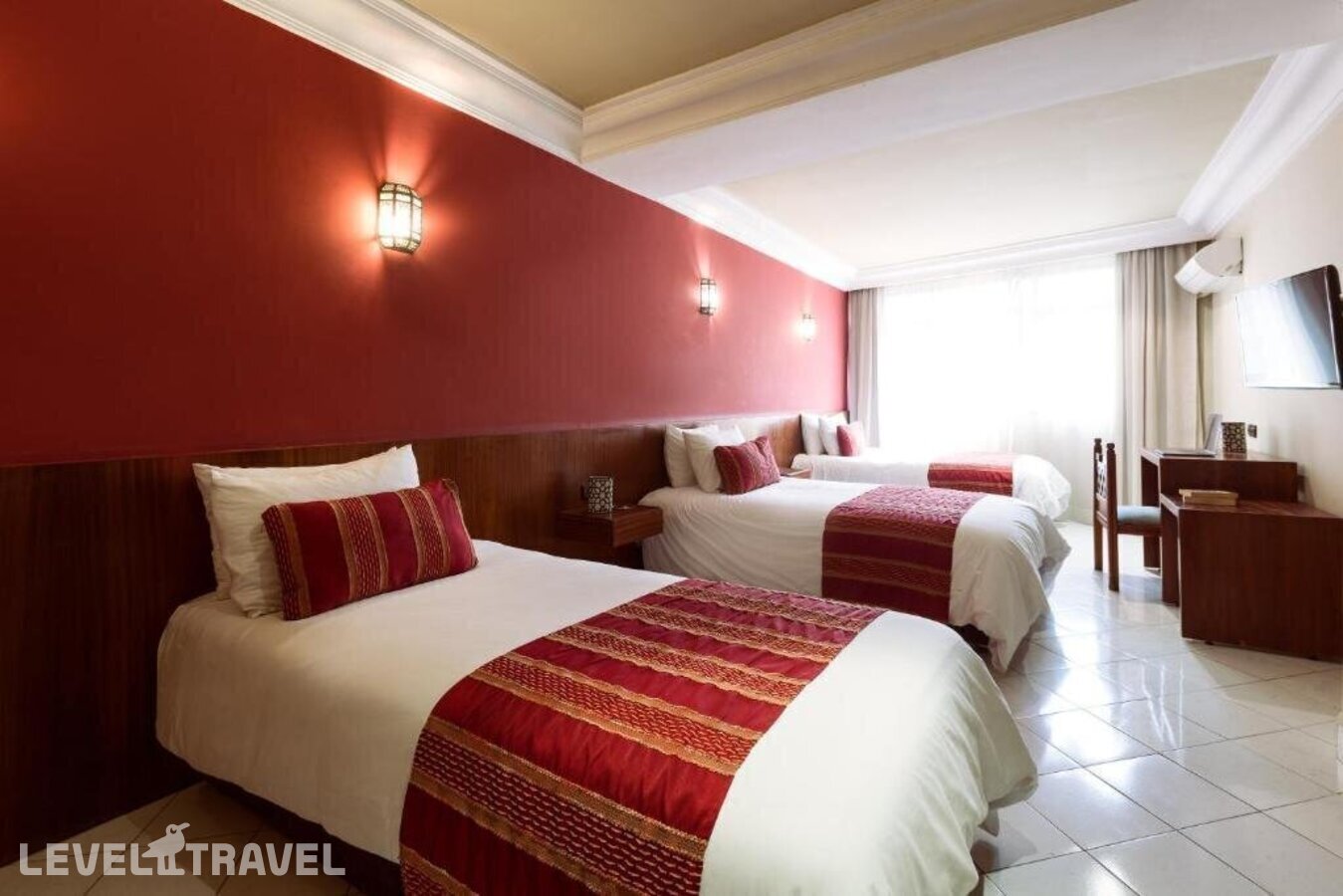 фотографии номера Семейный делюкс отеля Hotel Casablanca в Марокко(Касабланка) - фото №2