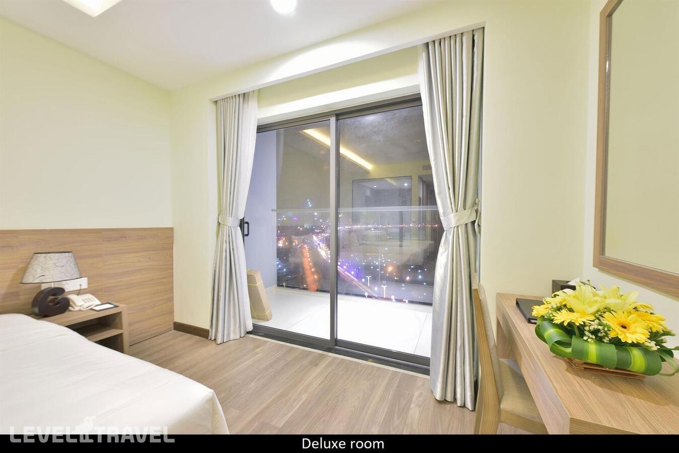фотографии номера Делюкс с видом на море отеля Xavia Hotel в Вьетнам(Нячанг) - фото №2