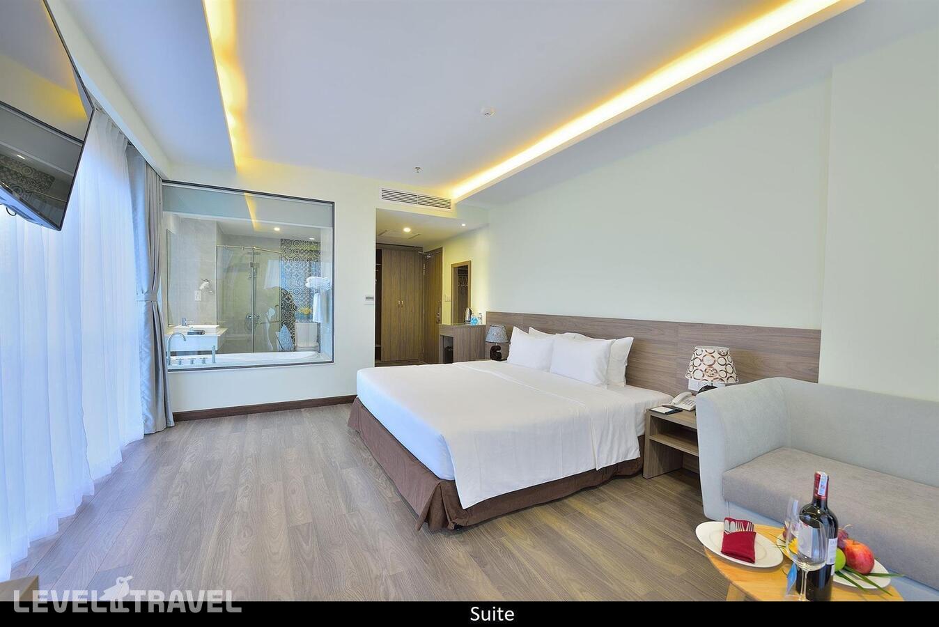 фотографии номера Люкс отеля Xavia Hotel в Вьетнам(Нячанг) - фото №2