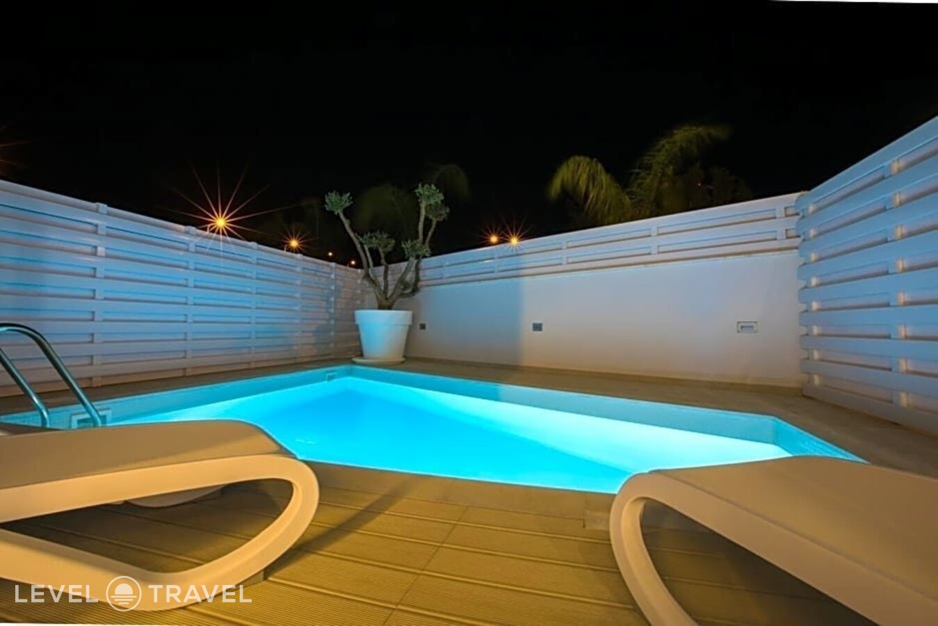 фотографии номера Делюкс с видом на город отеля Napa Suites (Adults Only 18+) в Кипр(Айа-Напа) - фото №3