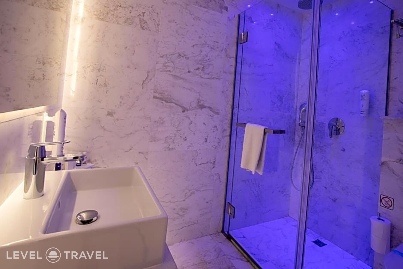 фотографии номера Делюкс с видом на город отеля Napa Suites (Adults Only 18+) в Кипр(Айа-Напа) - фото №5