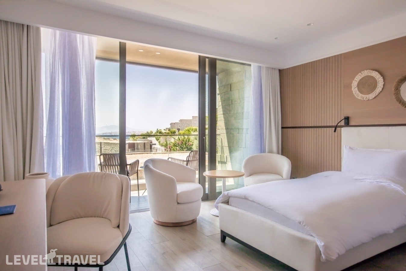 фотографии номера Делюкс с частичным видом на море отеля Mett Hotel & Beach Resort Bodrum в Турция(Бодрум - центр) - фото №1