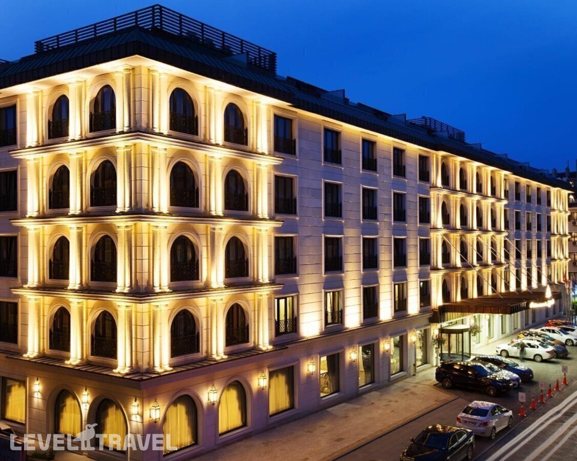 фотографии номера Полулюкс с балконом отеля Ottomans Life Hotel Deluxe в Турция(Фатих) - фото №1