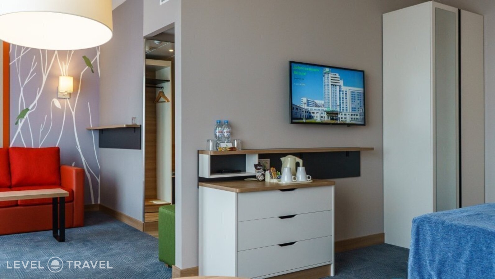 фотографии номера Делюкс с видом на город отеля Московские Ворота (Бывш. Holiday Inn Московские Ворота) в Россия(Московский район) - фото №2