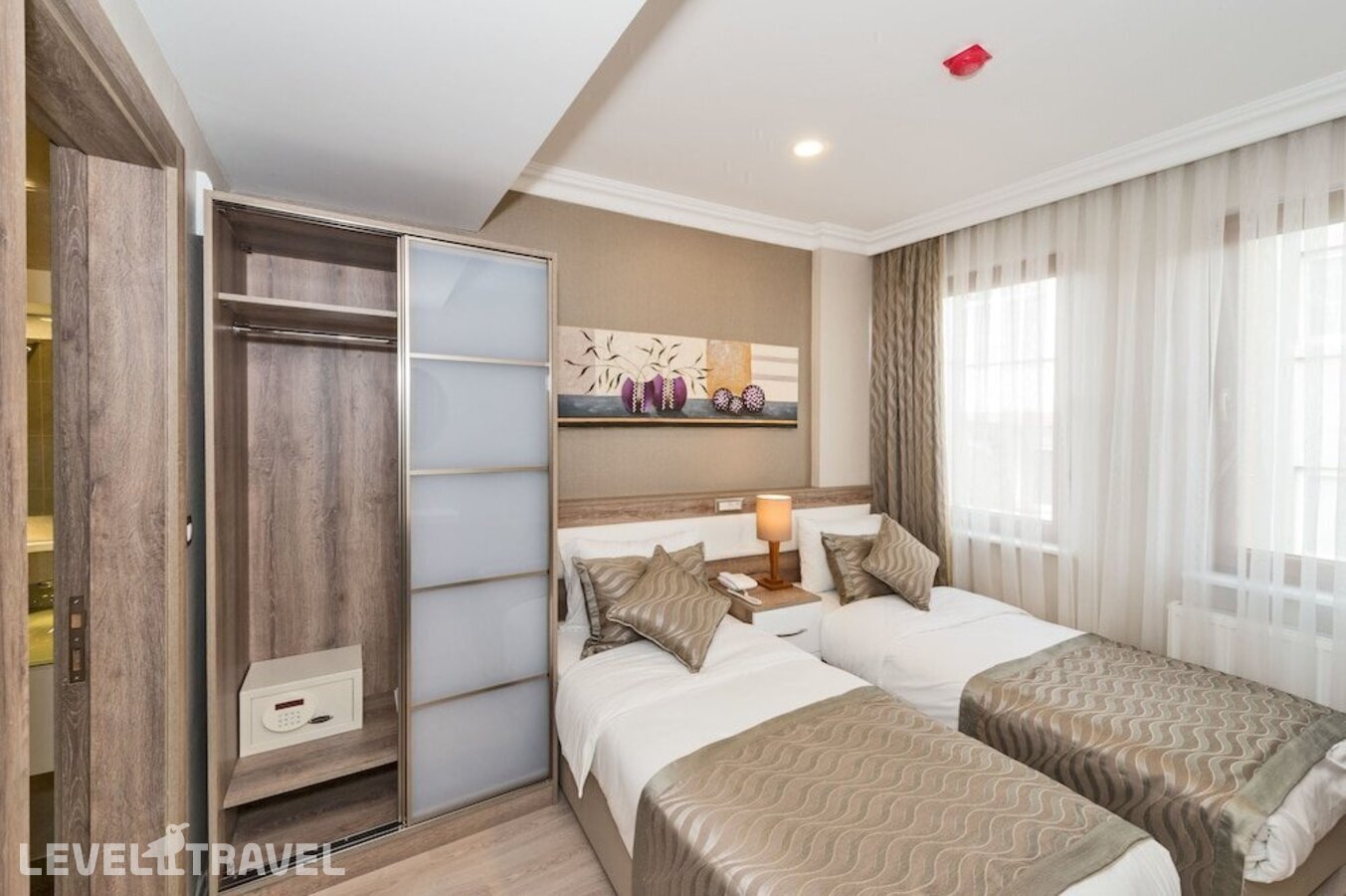 фотографии номера Стандартный с видом на город отеля Alphonse Hotel в Турция(Фатих) - фото №3