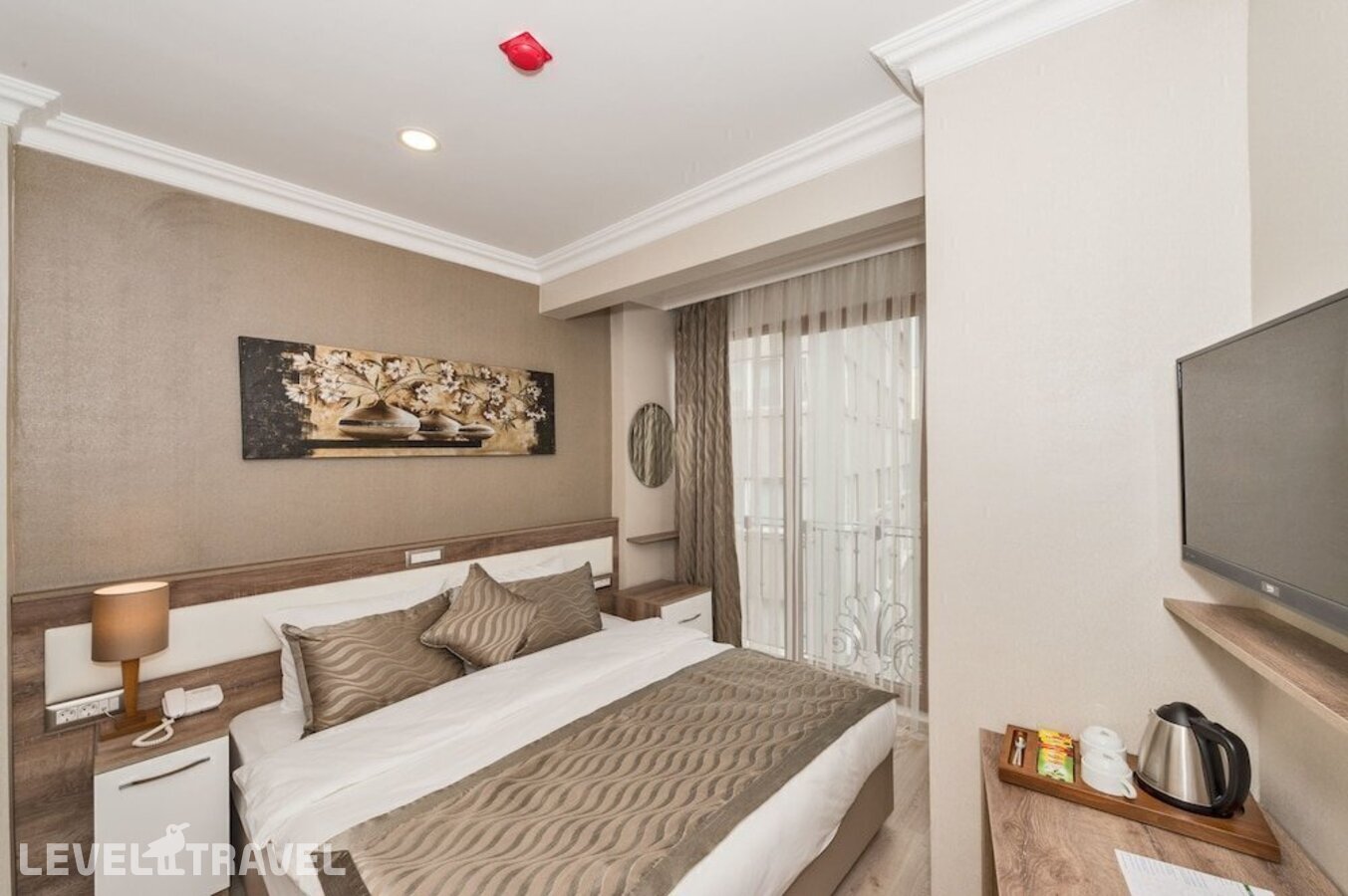 фотографии номера Стандартный с видом на город отеля Alphonse Hotel в Турция(Фатих) - фото №1