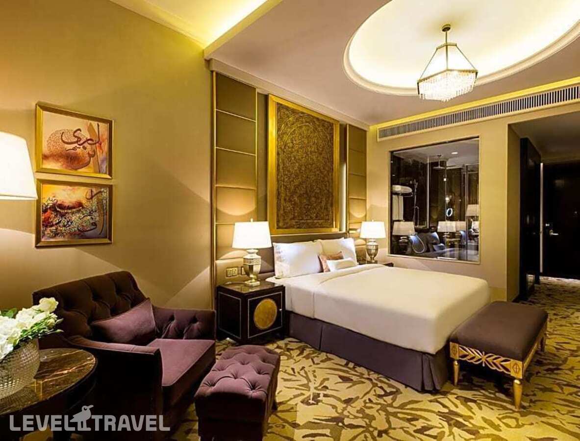 фотографии номера Улучшенный с видом на бассейн отеля Ezdan Palace Hotel в Катар(Доха) - фото №2