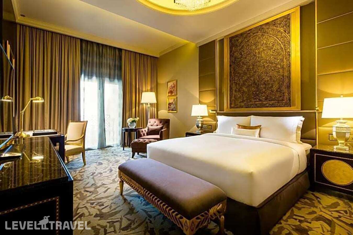 фотографии номера Улучшенный с видом на бассейн отеля Ezdan Palace Hotel в Катар(Доха) - фото №4