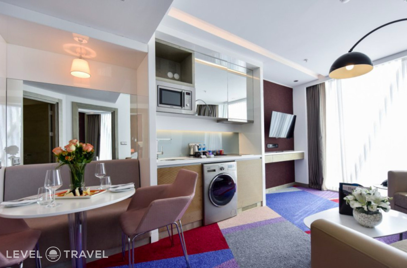 фотографии номера Люкс с видом на город отеля Burgu Arjaan By Rotana Istanbul Asia в Турция(Малтепе) - фото №13