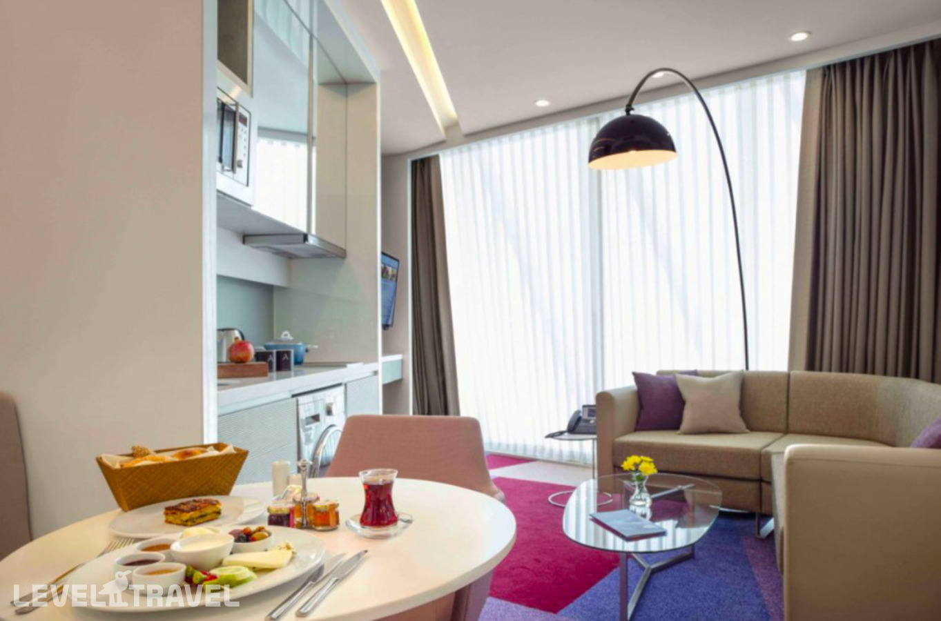 фотографии номера Люкс с видом на город отеля Burgu Arjaan By Rotana Istanbul Asia в Турция(Малтепе) - фото №6
