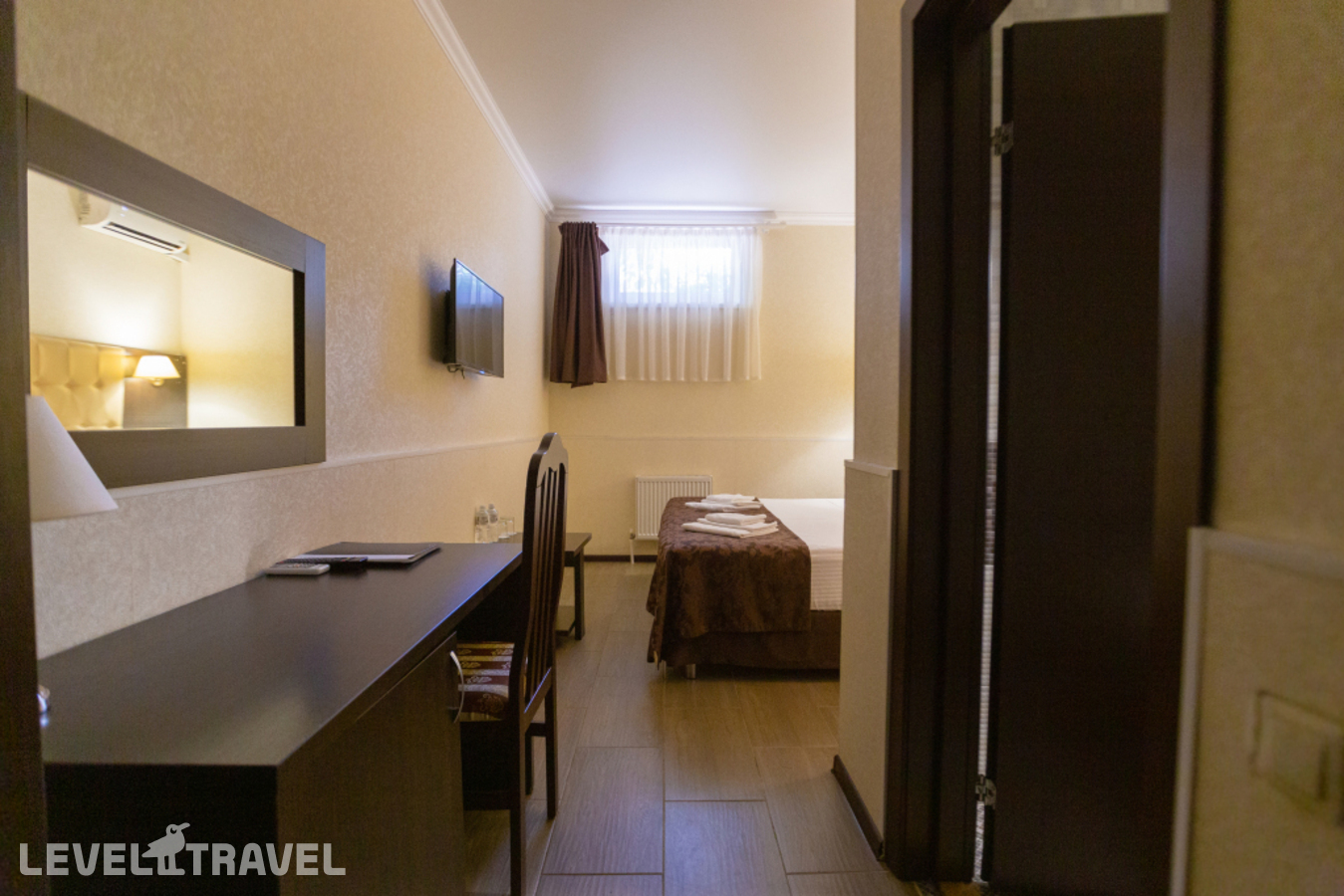 фотографии номера Стандартный (цокольный этаж) отеля Оскар Отель (Oskar Hotel) в Россия(Геленджик) - фото №3