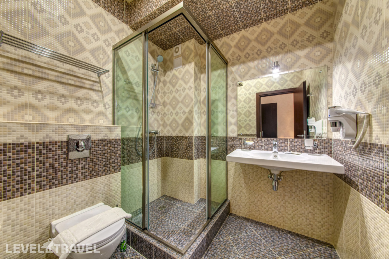 фотографии номера Стандартный (цокольный этаж) отеля Оскар Отель (Oskar Hotel) в Россия(Геленджик) - фото №4