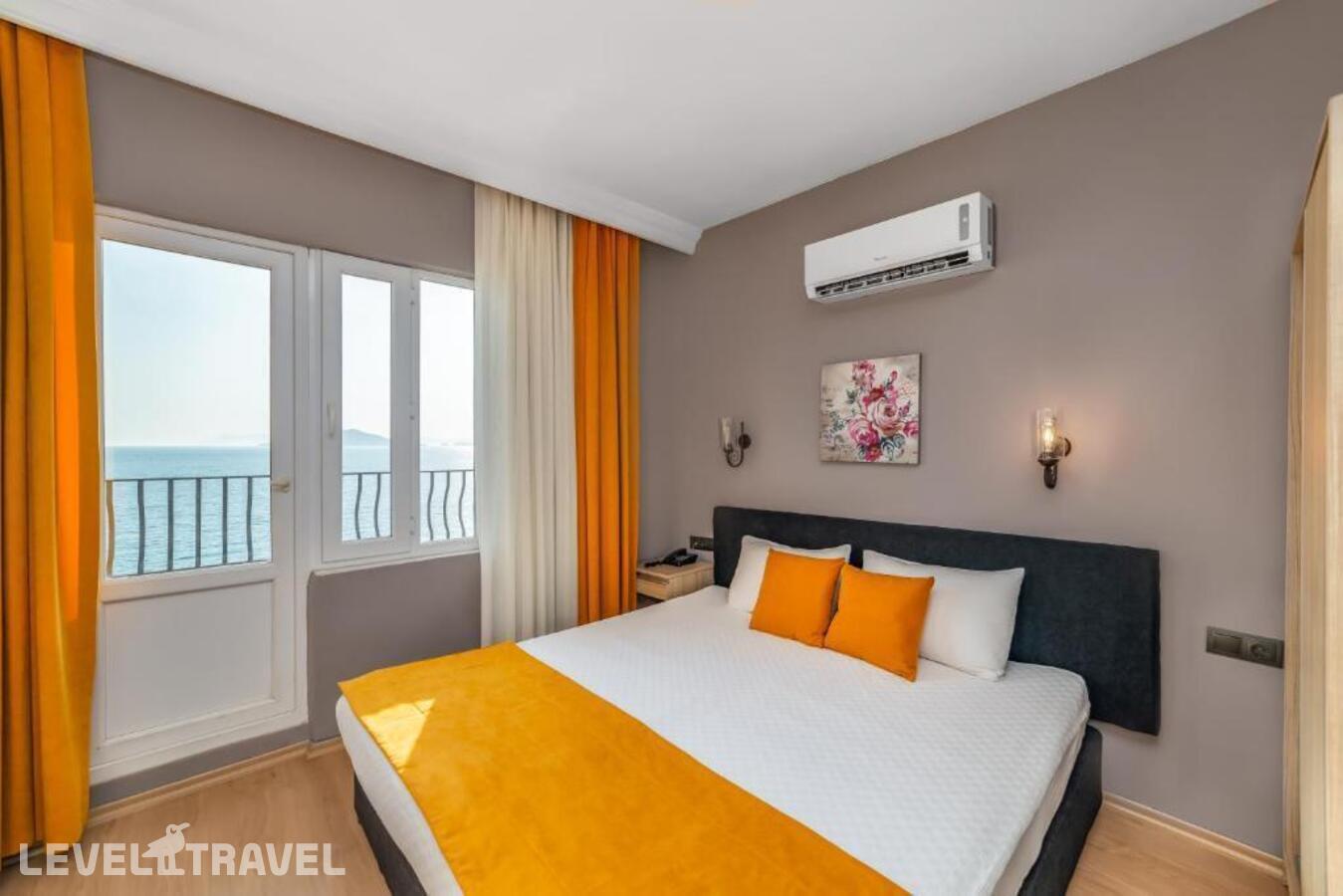 фотографии номера Стандартный с видом на море отеля Yasemin Hotel в Турция(Фетхие - центр) - фото №6