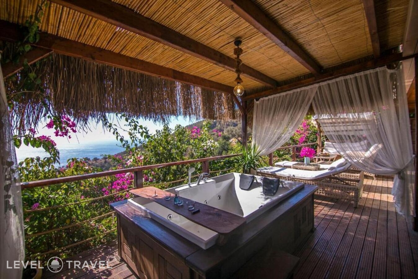 фотографии номера Люкс роскошный с видом на море отеля Lissiya Hotel в Турция(Фаралия) - фото №36