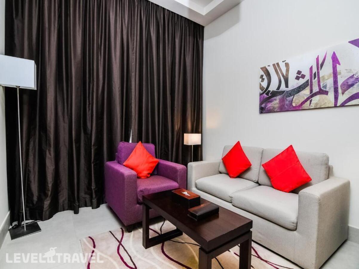 фотографии номера Люкс отеля Action Hotel Ras Al Khaimah в ОАЭ(Рас-аль-Хайма) - фото №2