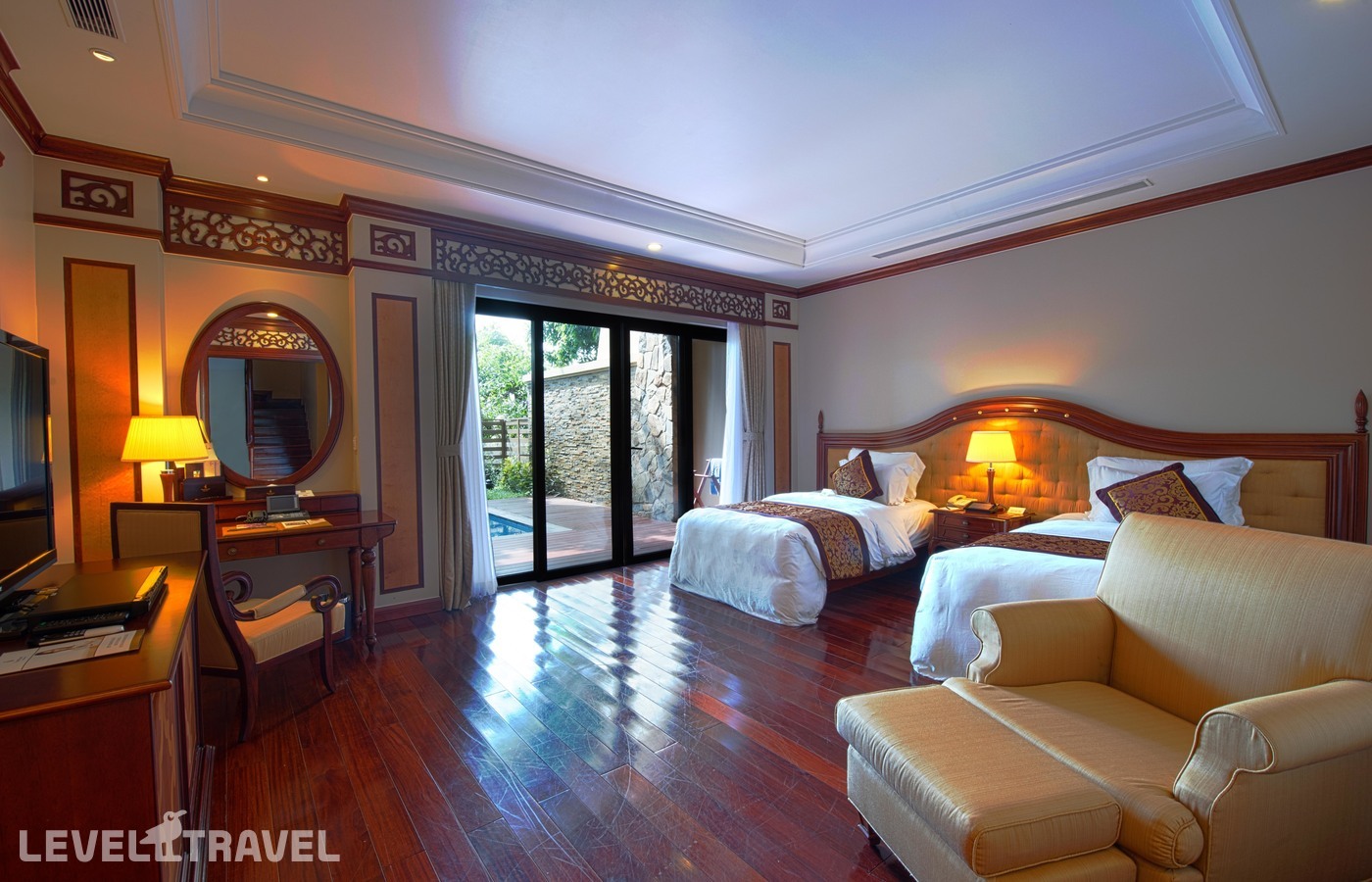 фотографии номера Вилла с видом на бассейн отеля Vinpearl Luxury Nha Trang в Вьетнам(Нячанг) - фото №1