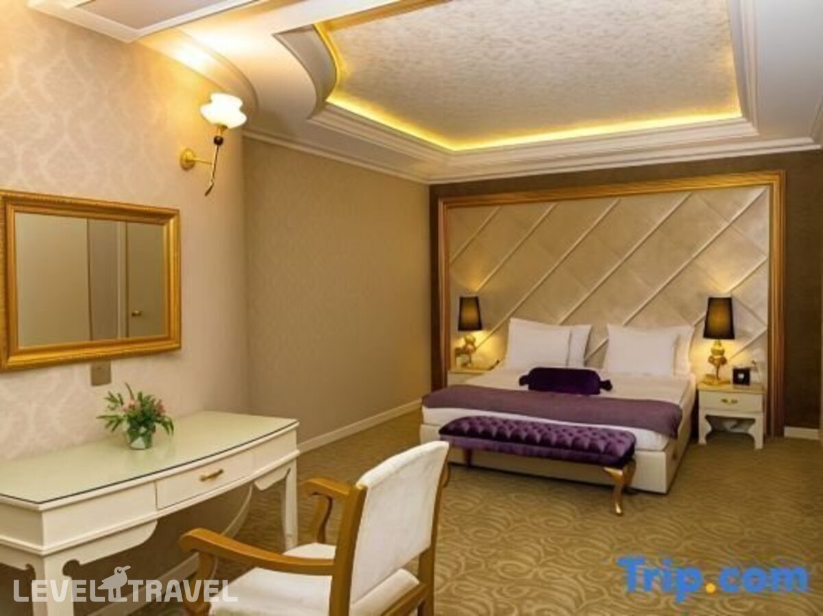 фотографии номера Улучшенный с видом на город отеля Teatro Boutique Hotel в Азербайджан(Баку) - фото №1