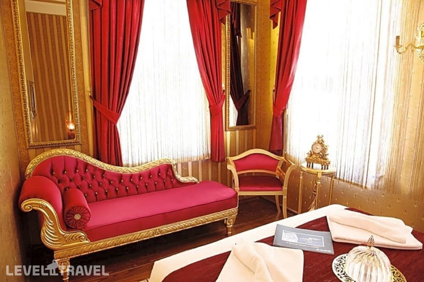 фотографии номера Трехместный делюкс с видом на город отеля Sultan Tughra Hotel в Турция(Фатих) - фото №4