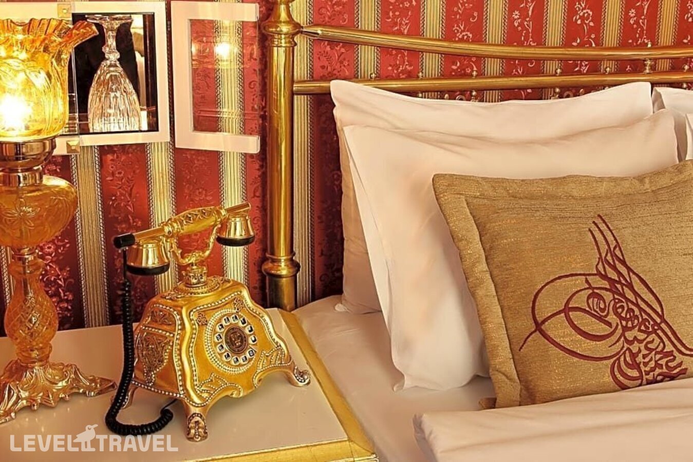 фотографии номера Трехместный делюкс с видом на город отеля Sultan Tughra Hotel в Турция(Фатих) - фото №7