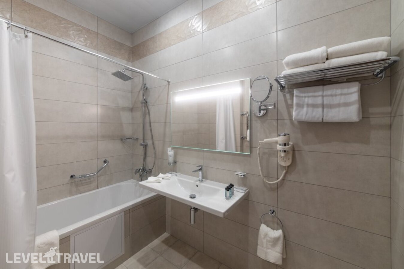 фотографии номера Полулюкс Премиум отеля Отель Heliopark Residence в Россия(Пенза) - фото №9