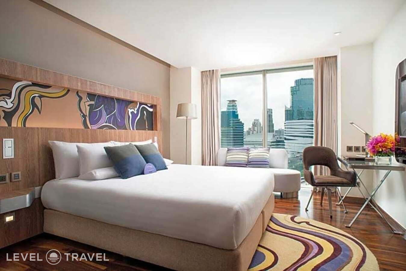 фотографии номера Улучшенный с видом на город отеля Novotel Bangkok Sukhumvit 20 в Таиланд(Бангкок) - фото №3