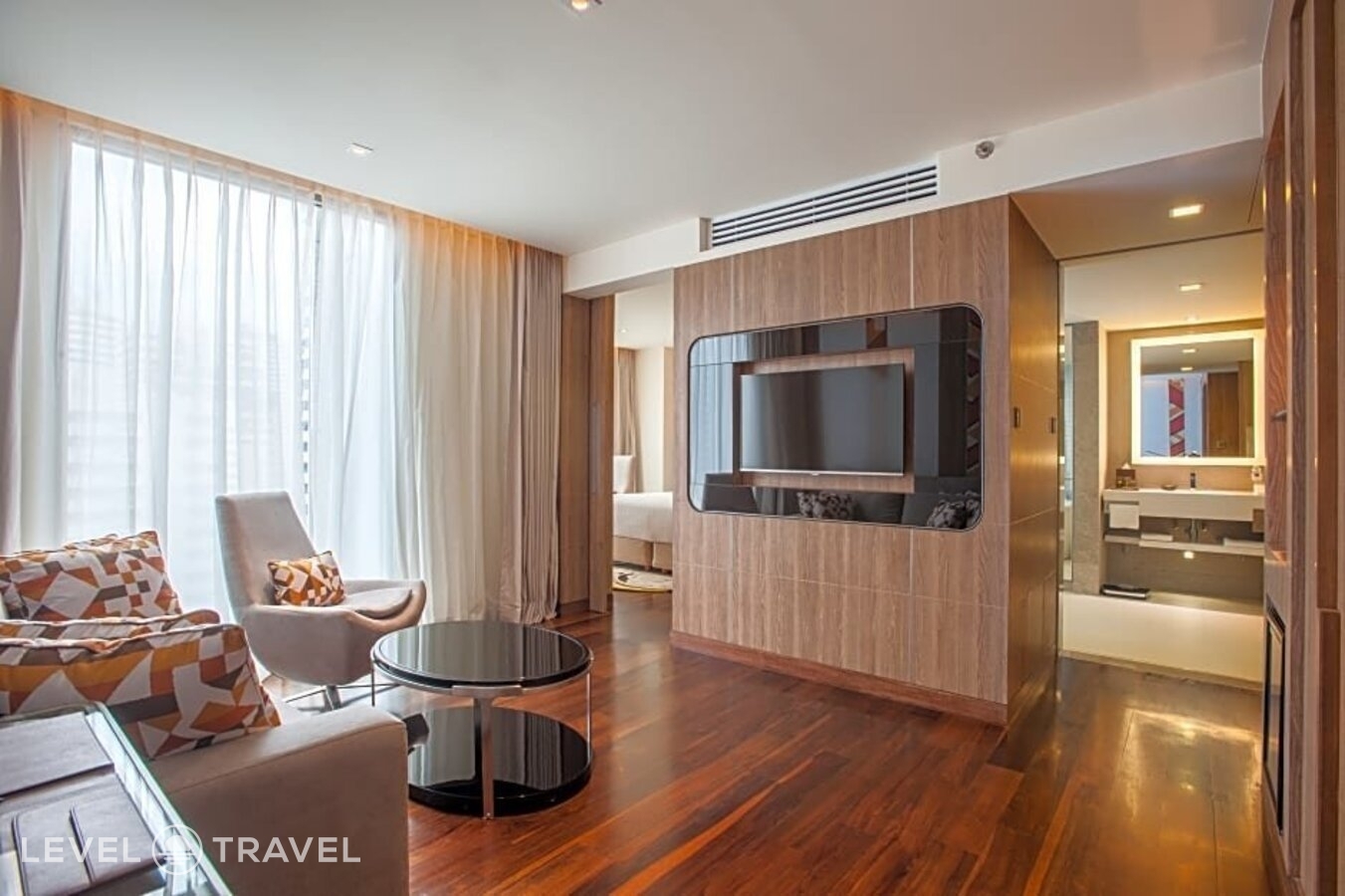 фотографии номера Одноместный представительский отеля Novotel Bangkok Sukhumvit 20 в Таиланд(Бангкок) - фото №8