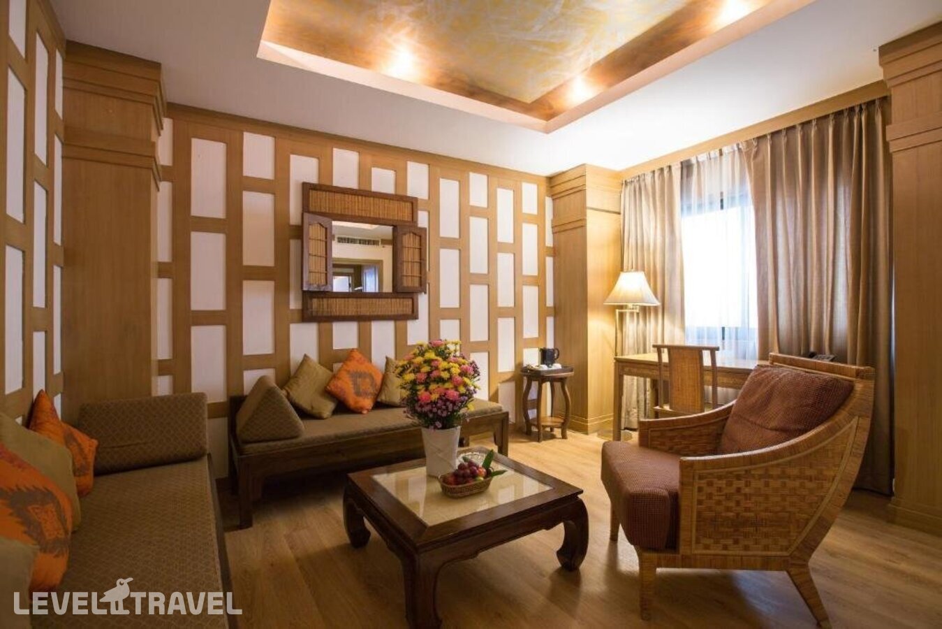 фотографии номера Люкс с видом на город отеля The Tarntawan Hotel Surawong Bangkok в Таиланд(Бангкок) - фото №6