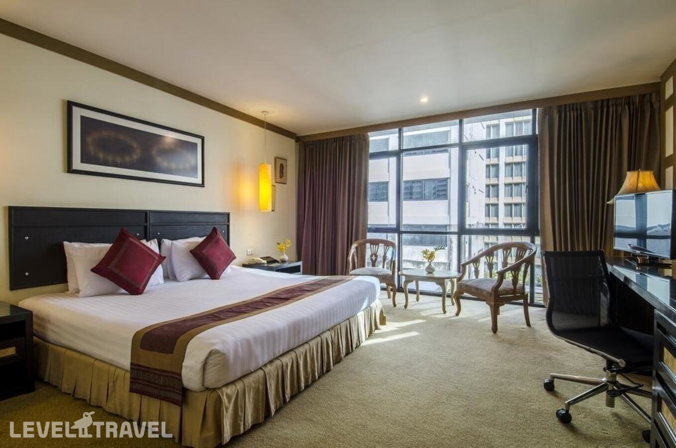 фотографии номера Представительский с видом на город отеля The Tarntawan Hotel Surawong Bangkok в Таиланд(Бангкок) - фото №10