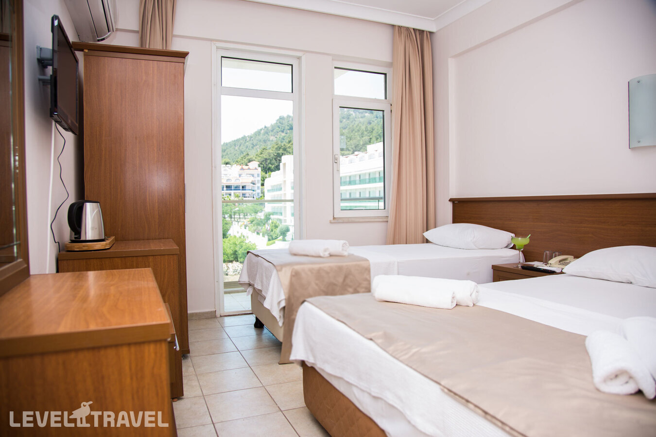 фотографии номера Стандартный с видом на окрестности отеля Bliss Beach Hotel (Ex. Yuzbasi Hotel) в Турция(Мармарис - центр) - фото №1
