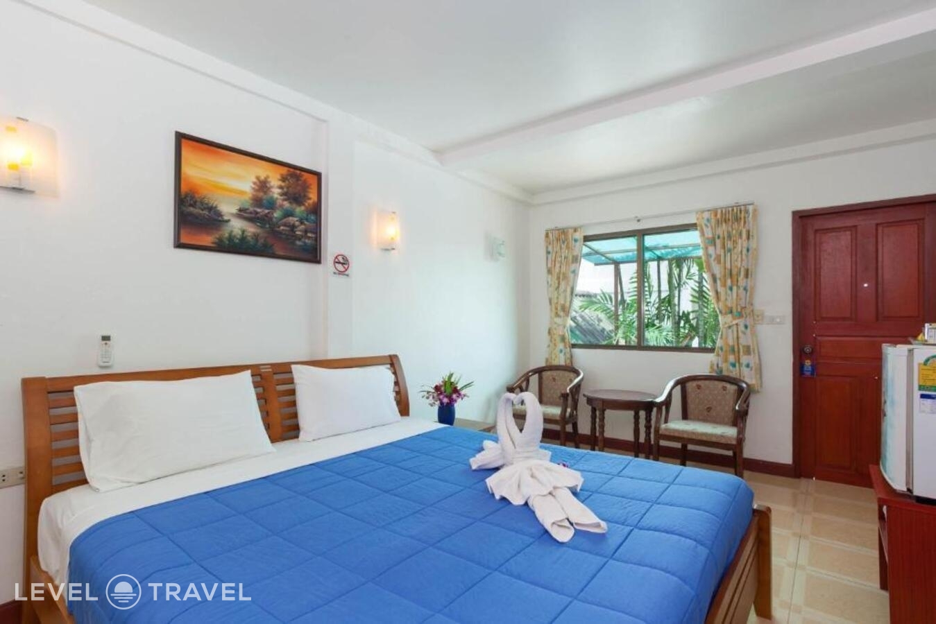 фотографии номера Улучшенный с видом на бассейн отеля The Expat Hotel в Таиланд(Патонг Бич) - фото №3