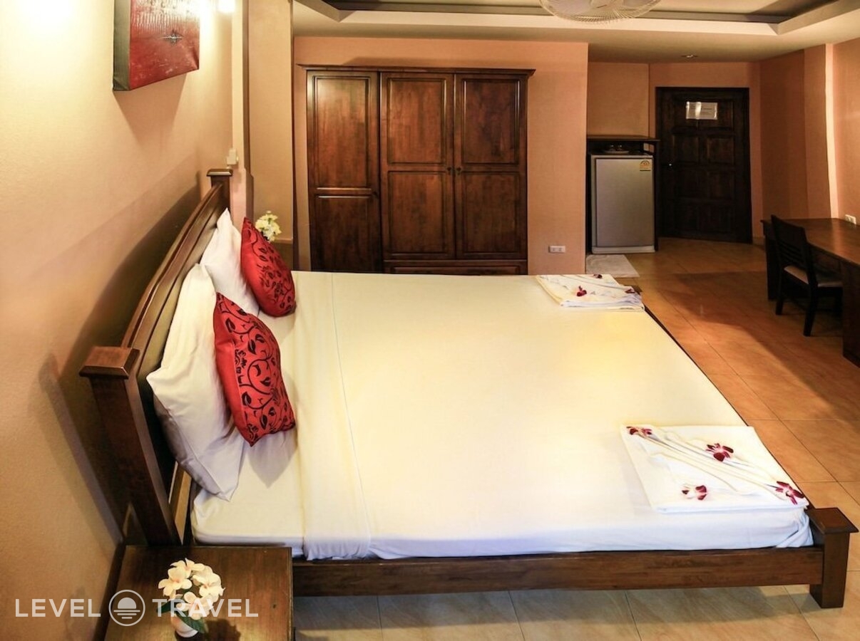фотографии номера Делюкс с видом на город отеля Star Guesthouse в Таиланд(Патонг Бич) - фото №3
