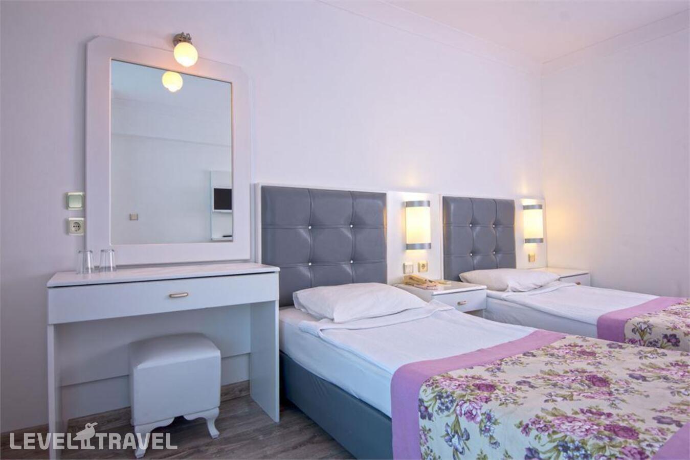 фотографии номера Стандартный номер отеля Halici Hotel в Турция(Мармарис - центр) - фото №2