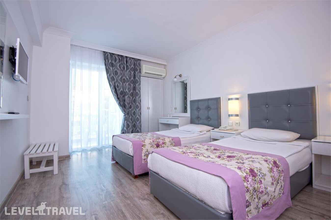 фотографии номера Стандартный номер отеля Halici Hotel в Турция(Мармарис - центр) - фото №1