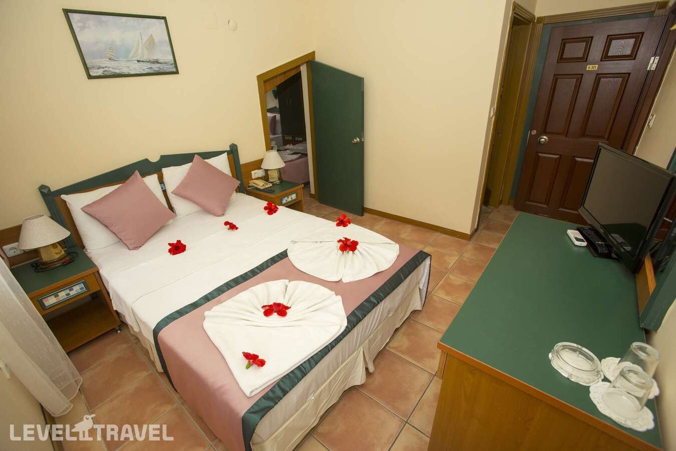 фотографии номера Семейный номер отеля Katre Hotel (Ex.Tropicana Oludeniz Hotel) в Турция(Олюдениз) - фото №3