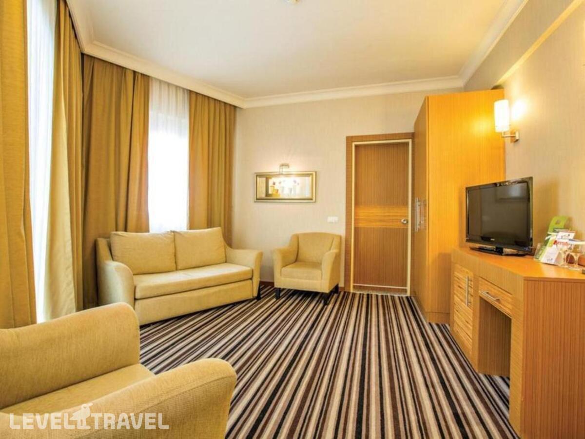 фотографии номера Семейный номер отеля Grand Cettia Hotel в Турция(Мармарис - центр) - фото №26
