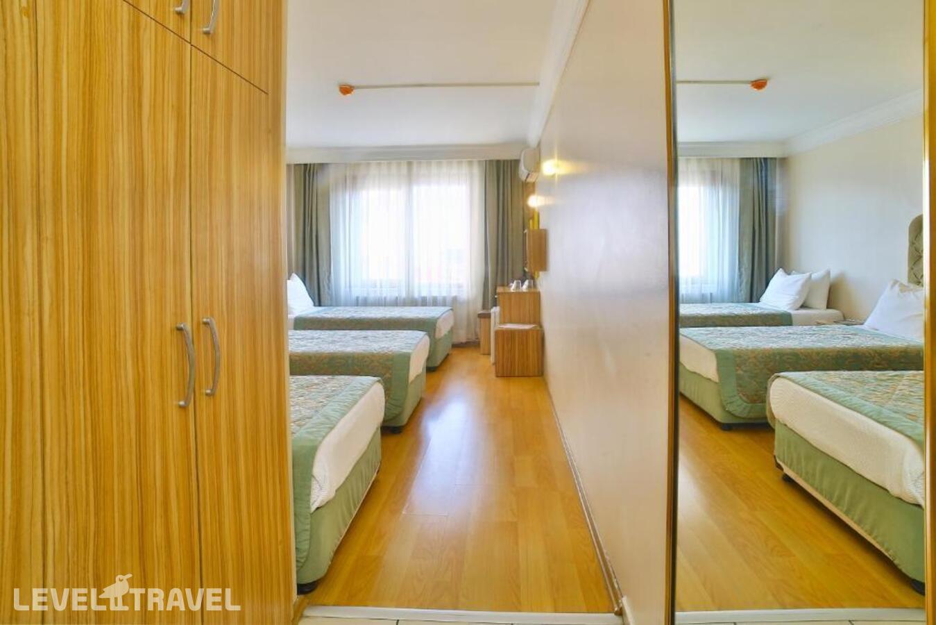 фотографии номера Трехместный номер отеля Grand Ant Hotel в Турция(Фатих) - фото №9