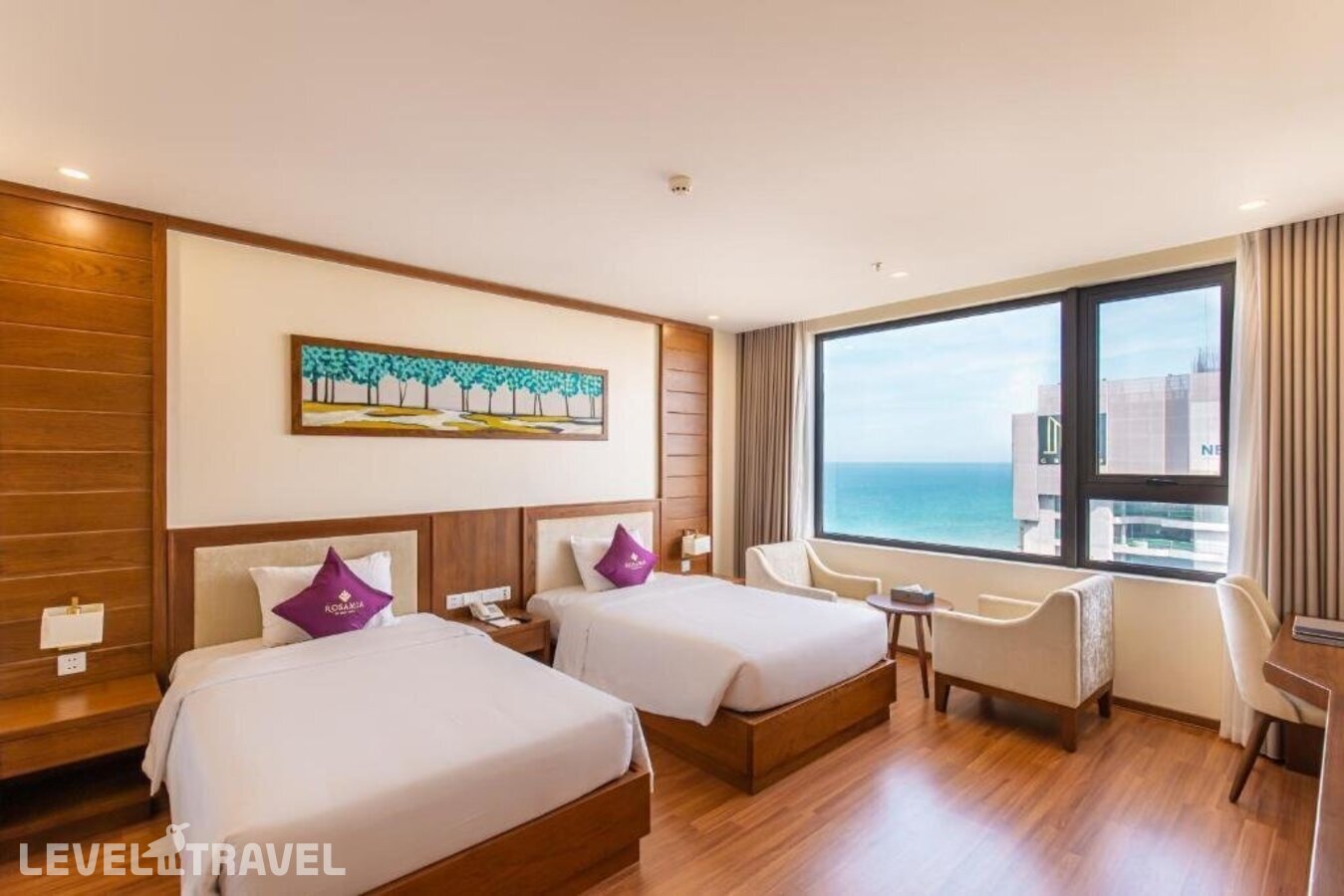 фотографии номера Делюкс с частичным видом на море отеля Rosamia Da Nang Hotel в Вьетнам(Дананг) - фото №3