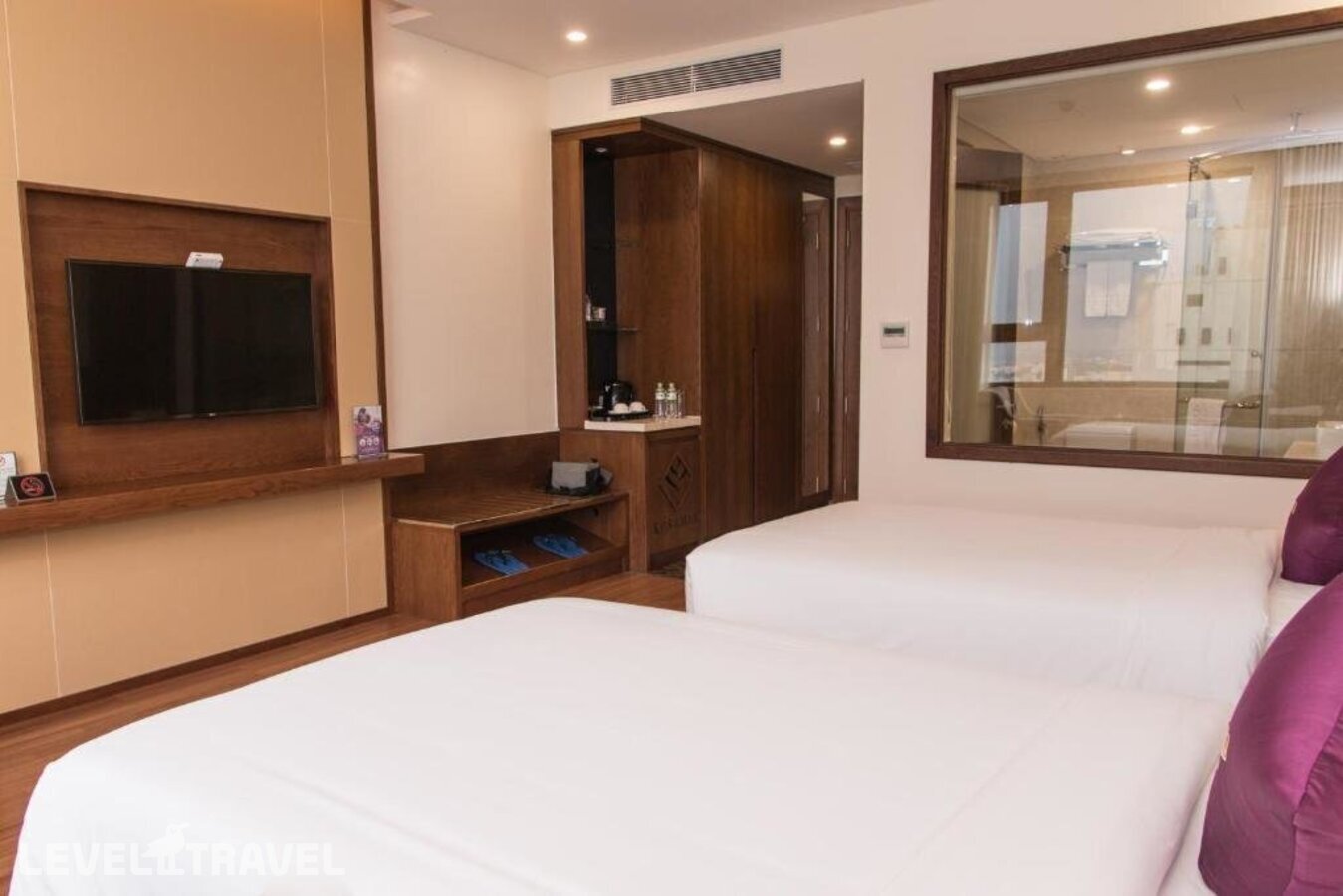 фотографии номера Делюкс с частичным видом на море отеля Rosamia Da Nang Hotel в Вьетнам(Дананг) - фото №4