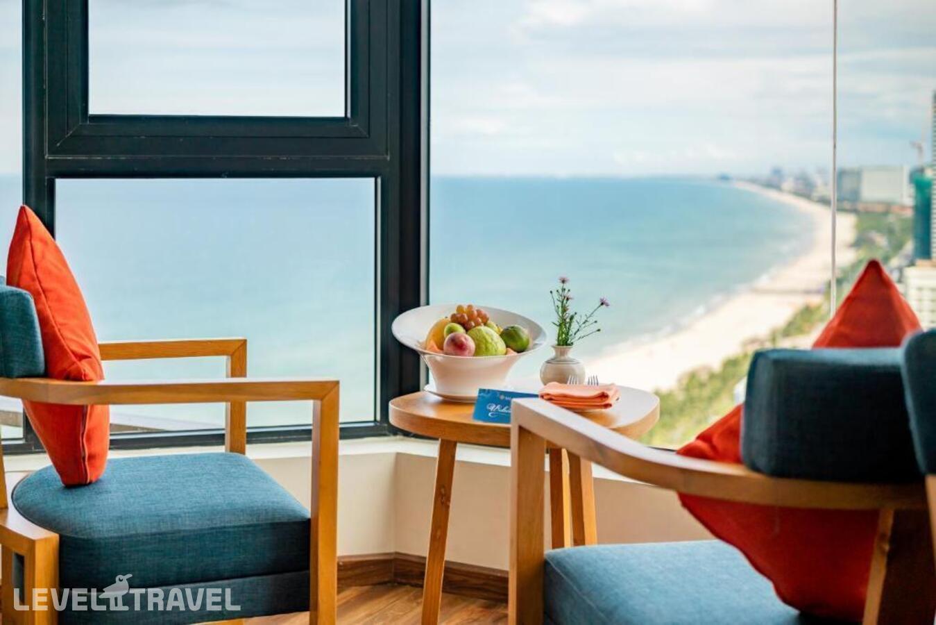 фотографии номера Улучшенный с частичным видом на море отеля Sala Danang Beach в Вьетнам(Дананг) - фото №3