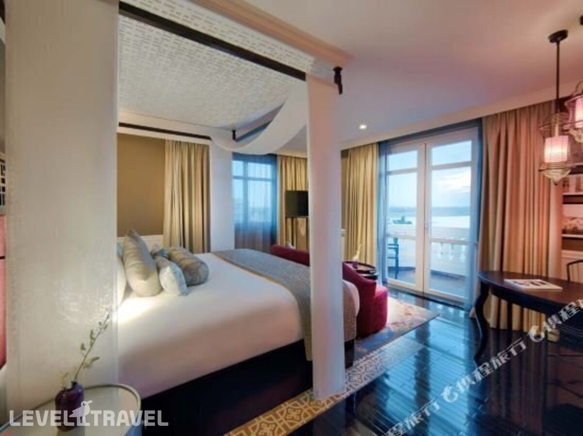 фотографии номера Делюкс с видом на город отеля Hotel Royal Hoi An - MGallery в Вьетнам(Хойан) - фото №7