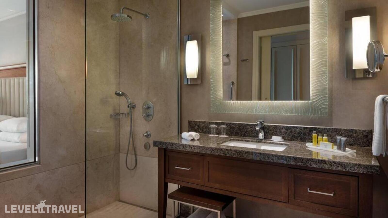 фотографии номера Делюкс отеля Marriott Istanbul Asia Hotel в Турция(Аташехир) - фото №23
