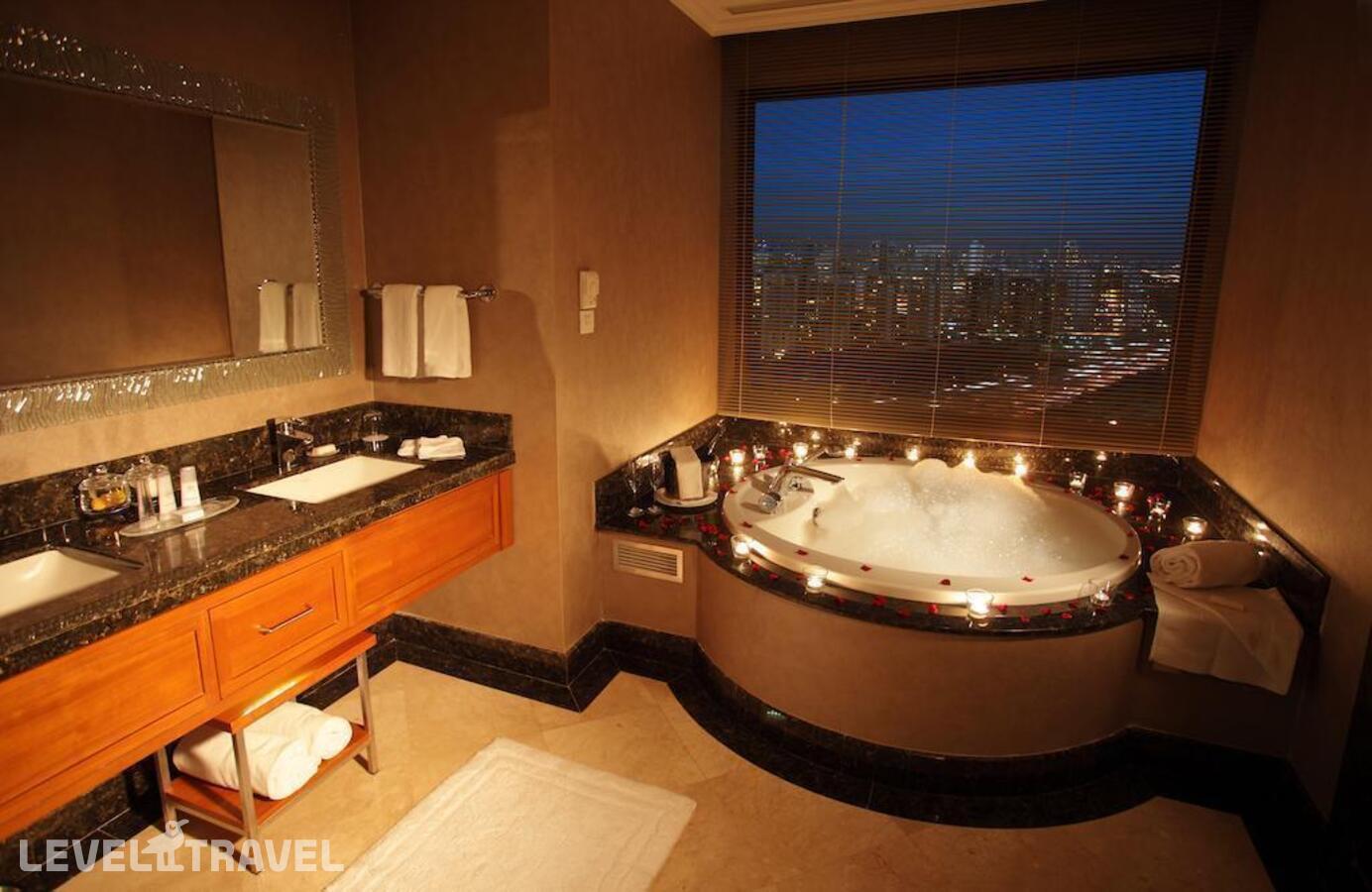 фотографии номера Представительский люкс отеля Marriott Istanbul Asia Hotel в Турция(Аташехир) - фото №1
