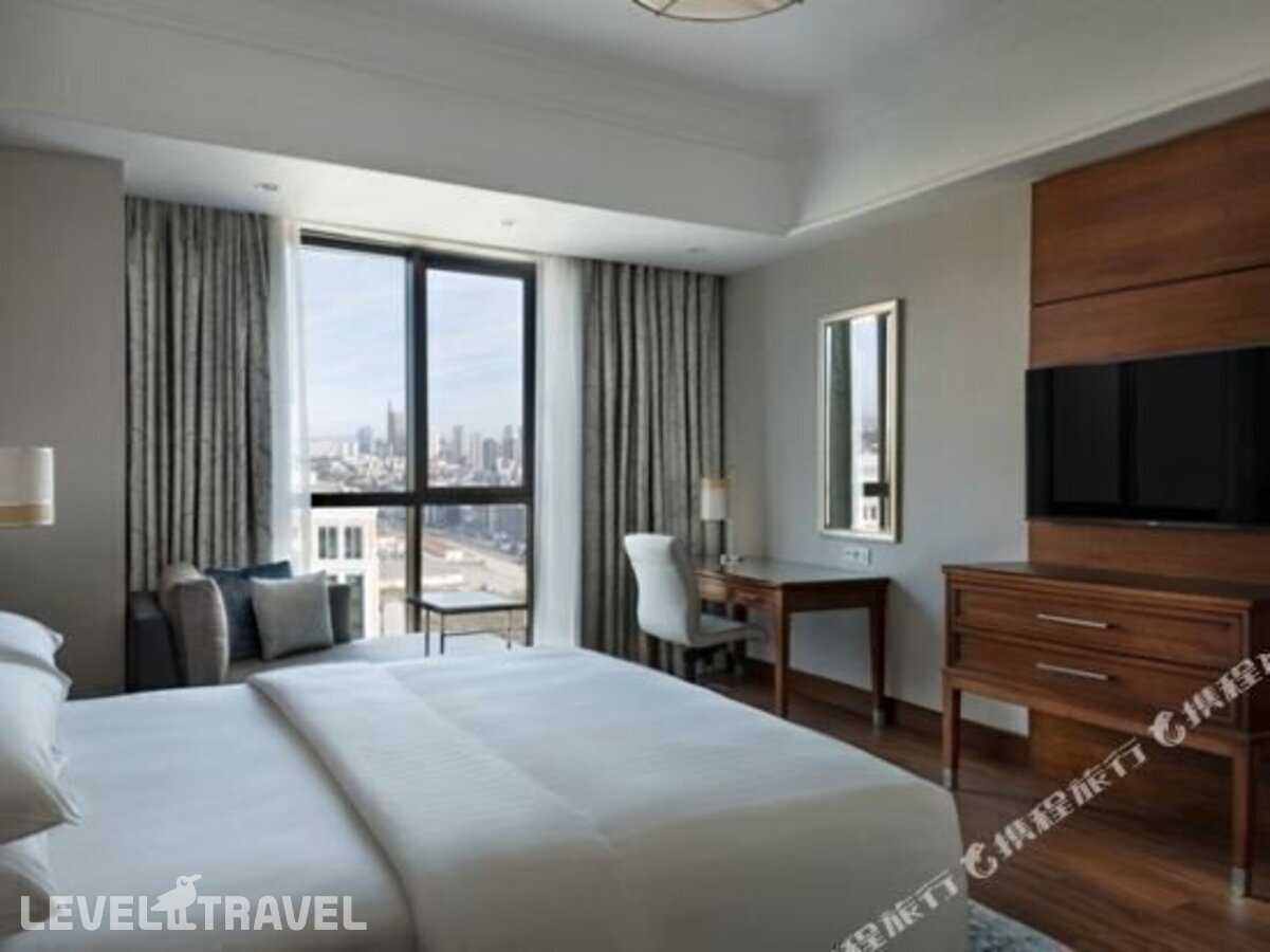 фотографии номера Представительский люкс отеля Marriott Istanbul Asia Hotel в Турция(Аташехир) - фото №7