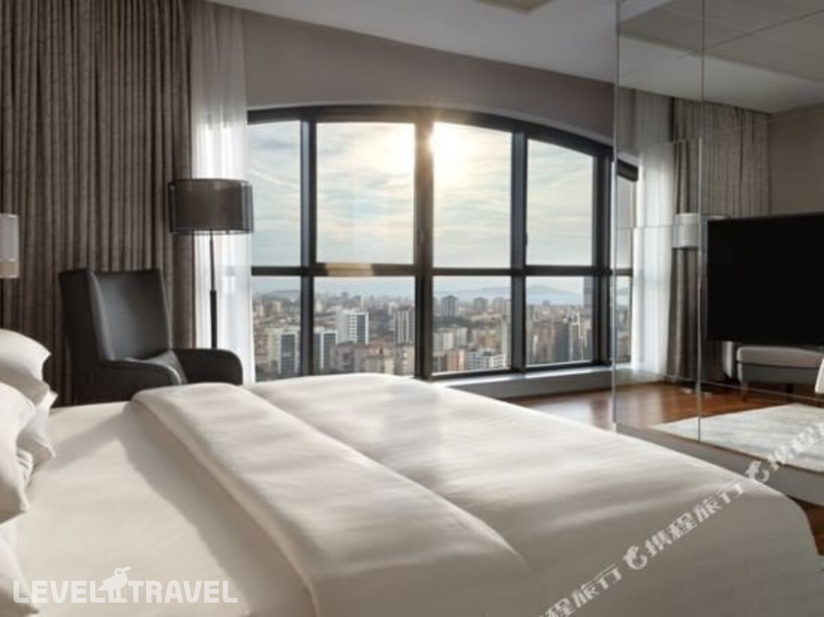 фотографии номера Представительский люкс отеля Marriott Istanbul Asia Hotel в Турция(Аташехир) - фото №6