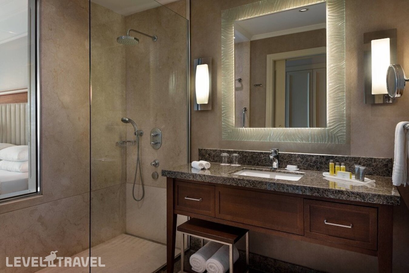 фотографии номера Представительский номер отеля Marriott Istanbul Asia Hotel в Турция(Аташехир) - фото №24
