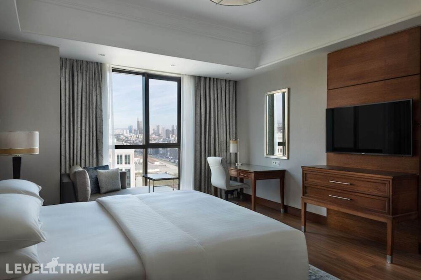 фотографии номера Представительский номер отеля Marriott Istanbul Asia Hotel в Турция(Аташехир) - фото №35